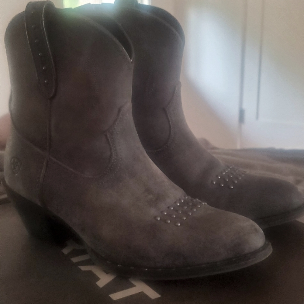 Ariat Dakota Boots